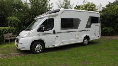 3p Knaus semi-integrated from 2010, Van TI 600 ME, 130 Multijet camper