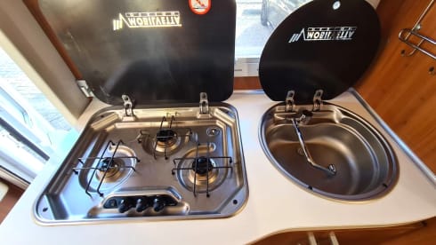 Cas Camper – 5p Alcove Family Camper