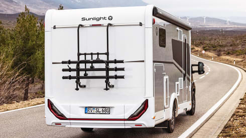 Adventure – 4p Sunlight T670s Automatic + WIFI on the go