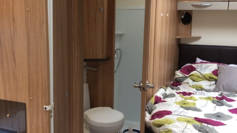 Doodles – Luxe Bailey-camper