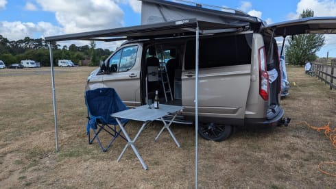 Bruce – Premium Automatic 4 Berth 2023 Ford Transit Campervan *Insurance Included*