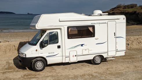 Kernow Explorer – Family motorhome for 4 in the heart of Cornwall