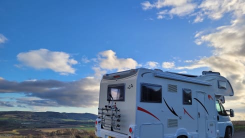 Marta – Family Fiat Carioca 706 6Berth/6Belt Motorhome Hire