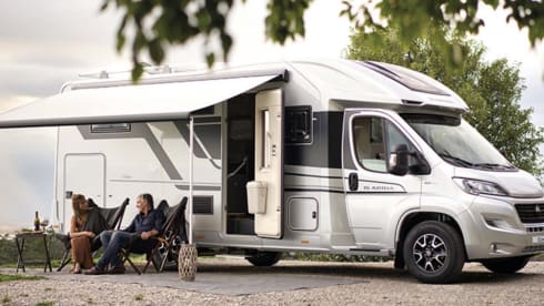 5 berth Adria Supreme SC 