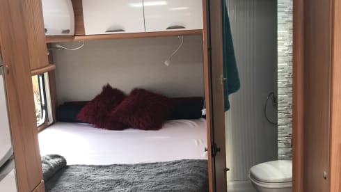 Comfy Camper – Burstner Delfin 625