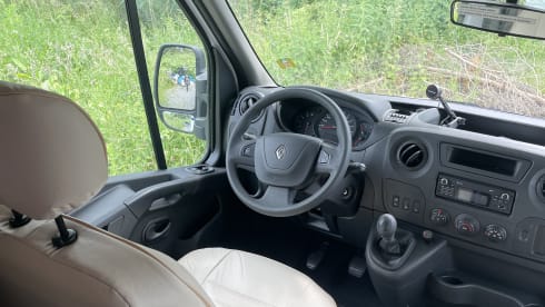 Spacious 7-person Rimor alcove family camper from 2019