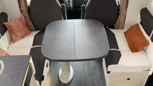 Challenger 317 – Challenger 337 GRAPHITE ULTIMATE - Automatic 2025