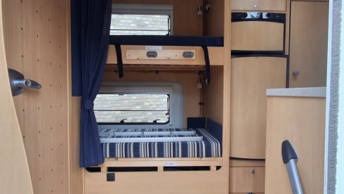 6p Dethleffs alcove from 2009