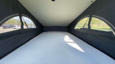 Prachtige Volkswagen California – Almost new. Carefree on the road with this beautiful, compact bus.