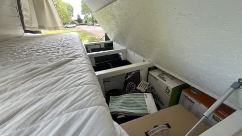 2p Volkswagen campervan