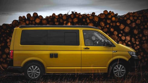 4 berth Volkswagen campervan