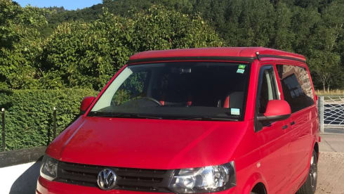 Stan – 4 berth Volkswagen Campervan - Stan