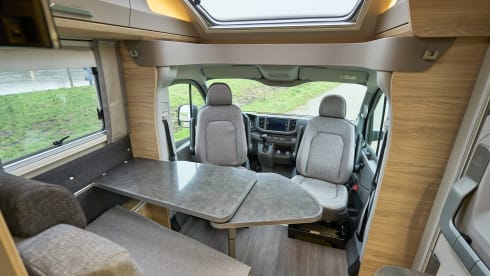 Knaus 640 MEG – 2p Knaus semi-integrated from 2025