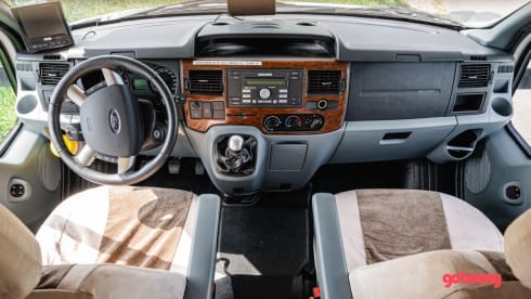 "De Koala" – Spacious kidsproof camper for the whole family (including friends!)