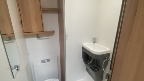 6 berth Peugeot semi-integrated from 2013