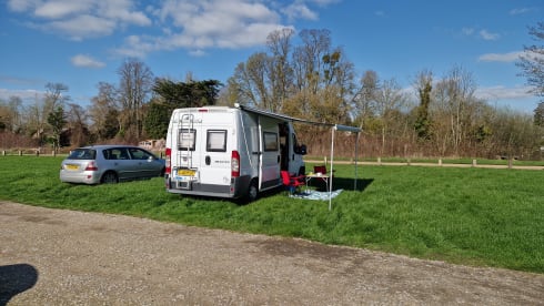 Max – 2/3 berth Fiat Ducato 2010 self contained with H&C water, shower and WC