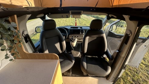 Off grid 2p VW with fixed toilet 