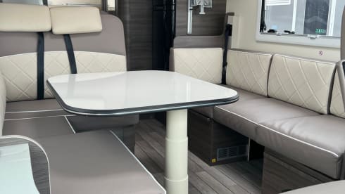 The Roamer – 6p McLouis integrated uit 2021