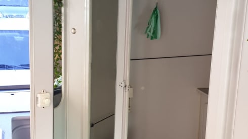 Omer – Camperbusje Omer