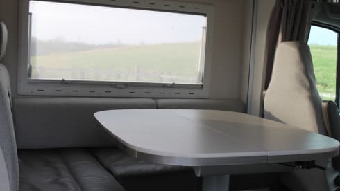 Forth – Spacious Family Motorhome