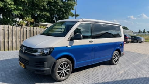 Aloha Beach Camper Aqua VW T6 California