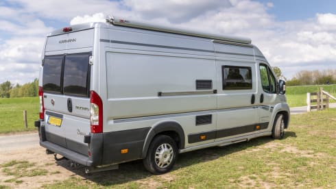 luxury bus camper automatic with French bed