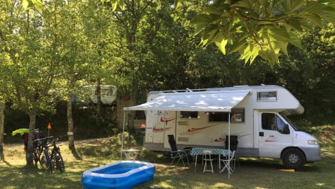 Spacious cozy family camper