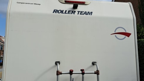 Spacious 6-person. family camper complete