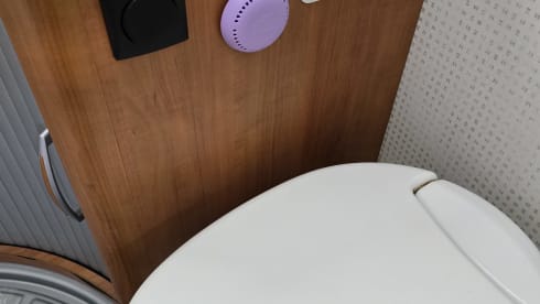 Monty  – The Best 4 berth Ford semi-integrated from 2011. 