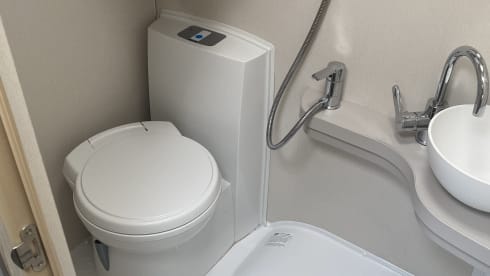 Freedom 1 – 6 posti letto Altro semi-integrato dal 2019