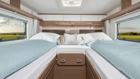Carado T448 – Carado T448 semi-integrated