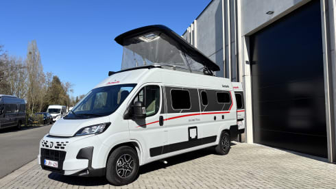 ADRIA Twin 640SLB Supreme AUTOMATIC