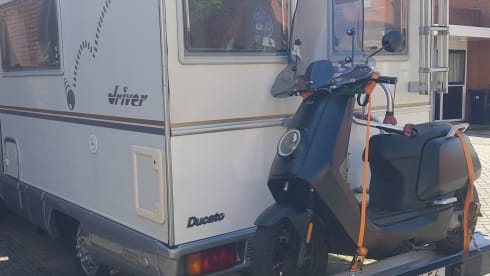 Beautiful camper for family, two people or alone (surf trip)