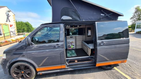 Belle – VW T5 campervan 