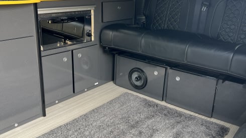 Big Boy – Volkswagen Transporter T30 - Top Spec 