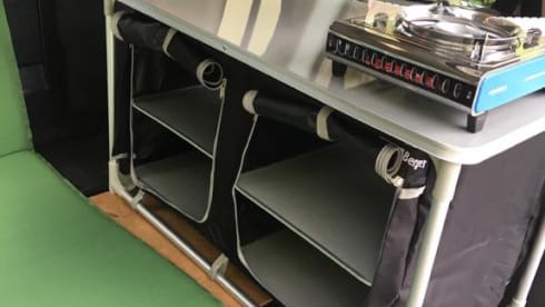 Opel Zafira – Camping pour deux personnes