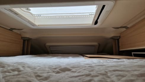 zonnige vakantie !! – 4p Bürstner semi-integrated from 2019