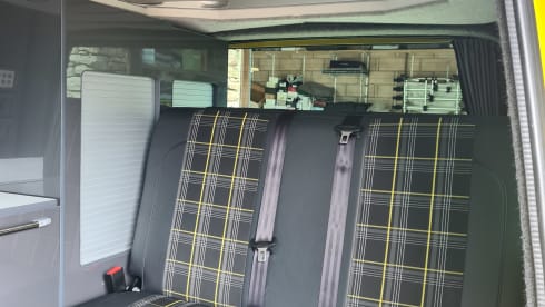 Bumblebee – Luxury 2019 Automatic vw campervan based nr Cockermouth