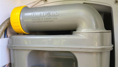 Very neat, luxurious and complete Chausson Allegro 68 with 4 sleeping places.