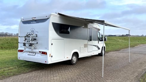 Beautiful Hobby camper 2p