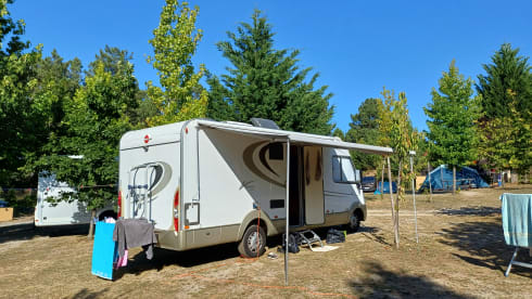 4p Bürstner integral camper from 2009