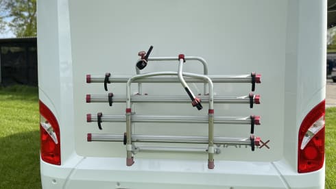 5 person Adria matrix 680 SP half integral camper