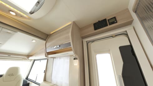 The Bullet II – Luxurious and spacious 4-person Rapido (Automatic) 2025 NEW 
