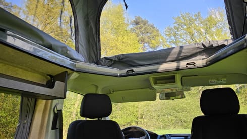 VW T5 Camper 4 persons 