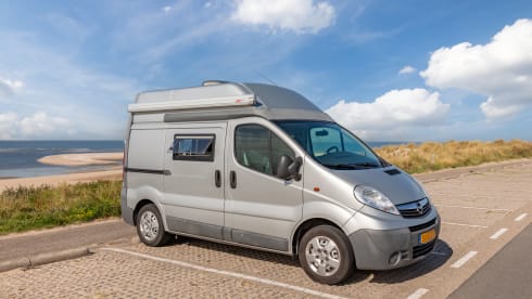 Nice compact camper van from 2010