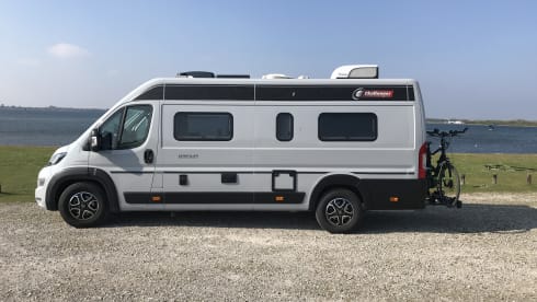 Challenger V217 Premium Edition