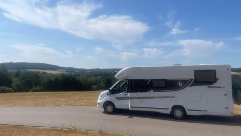 Camper Ford Benimar Cocoon 463 da 5 persone - 170 CV 