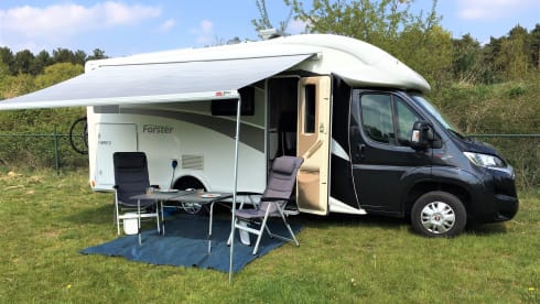 Luxury motorhome with length beds