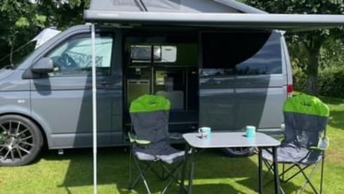 Yorkshire Glamper van   – 4 berth Volkswagen campervan with full insurance solar panel and extras 