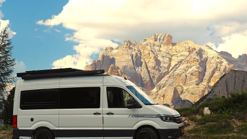 Adventure Van – 4pers. Volkswagen VW Crafter 2.0TDI - Custom Build 2026 - Full Electric 